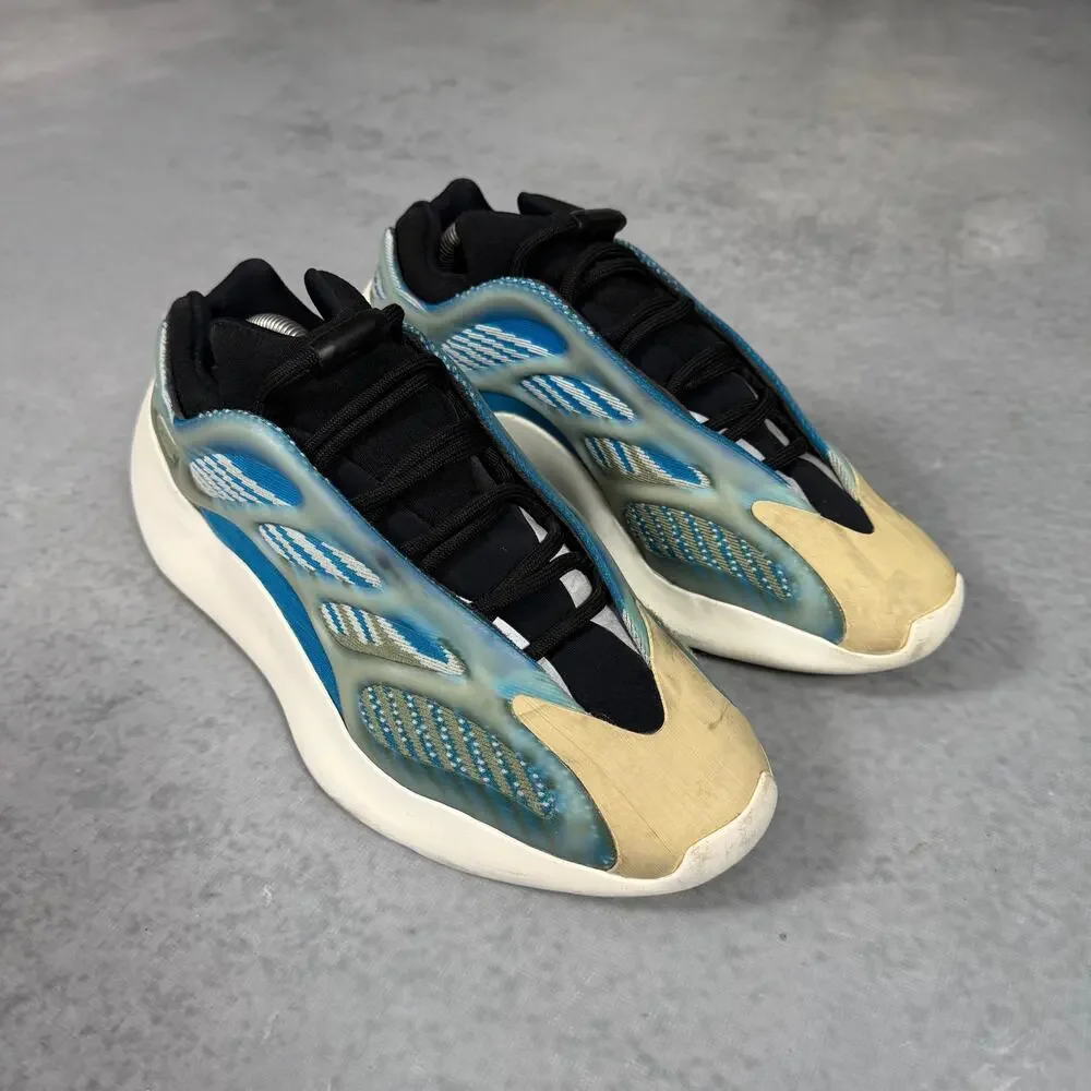Adidas Yeezy 700 V3 Arzareth Sneaker Blue/Arzareth – Size: 9x